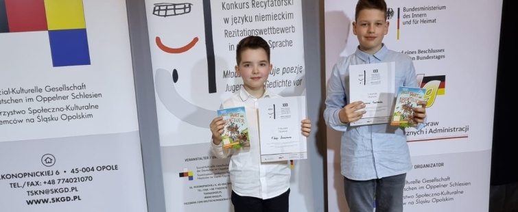 Powiększ obraz: Konkursu Recytatorskiego w języku niemieckim 'Młodzież Recytuje Poezję" ("Jugend tragt Gediche vor).